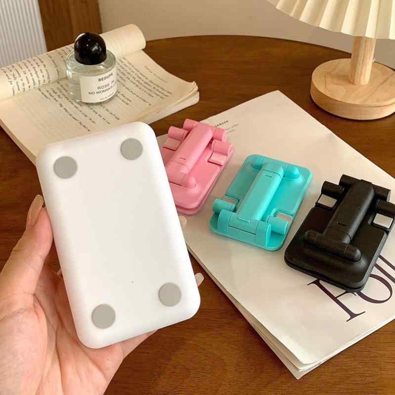 スマホスタンド 卓上 折りたたみ 伸縮 角度調整 ホルダー タブレット 携帯 スタンド 軽量 コンパクト 持ち運び 旅行 オフィス 自宅 リモートワーク 動画 視聴 配信 撮影 bloomelier-10405652 bloomelier パッケージ画像