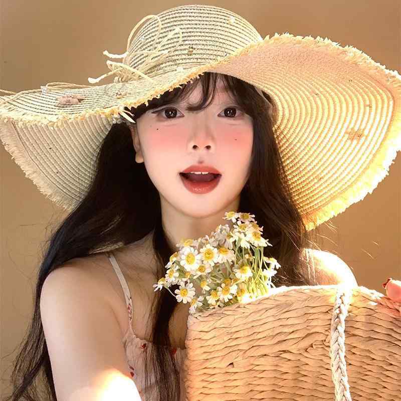 麦わら帽子 レディース 春夏 遮光 遮熱 広つば 通気性 UVカット 日よけ 日焼け防止 帽子 リボン フラワー モチーフ フレンチスタイル カジュア ル ビーチ 海 旅行 リゾート