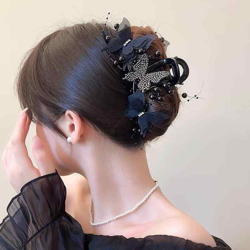 ・カテゴリ: ヘアアクセサリー・タイプ: ヘアクリップ・スタイル: 韓国風、ファッション、通勤・素材: フェイクパール・デザイン: 蝶・カラー展開: ブラック、グレープフルーツピンク、ホワイト、スカイブルー、オフホワイト、ライトピンク、ライトパープル、グレープフルーツ・対象: レディース