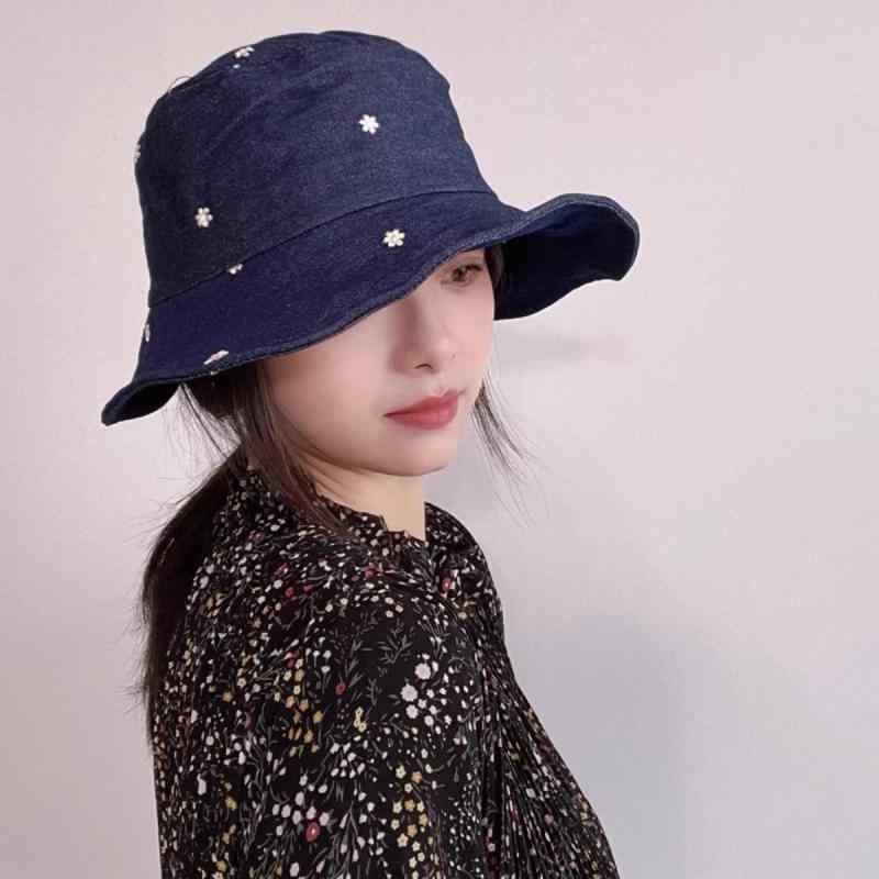 ・対象: ユニセックス・素材: 綿・織り方: 平織り・柄: ドット・加工方法: 刺繍・デザイン要素: 花柄・スタイル: 万能・カラー展開: ライトブルー、ダークブルー、ブラック