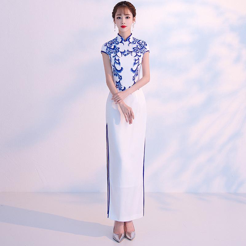 ・カテゴリ: 旗袍・デザイン: 青花瓷風・サイズ展開: XS、S、M、L、XL、XXL、XXXL、4XL、5XL・ドレスタイプ: Aライン裙・スタイル: ハイウエスト・袖丈: 三分袖・スカート丈: ロング丈・ウエスト: ハイウエスト・対象: 成人女性・袖の種類: 通常袖