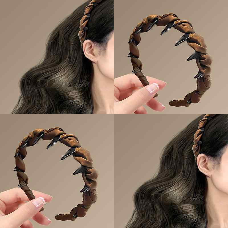 ・カテゴリ: ヘアアクセサリー・素材: アクリル・処理プロセス: 手工・カラー展開: ブラウン、オフホワイト、ライトブラウン、ブラック・スタイル: コンサバ、フェミニン・デザイン要素: サークル、幾何学・対象: レディース