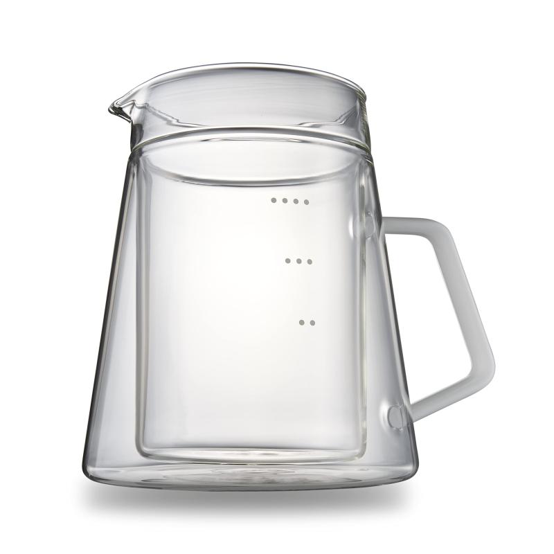 コーヒーサーバー メリタ プレミアムサーバー 625ml MJ625これまでにないダブルウォール構造のコーヒーサーバーで、温かさが長く続きます。流線を描くフレアードフォームガラスで、サーバーからアロマがあふれ出します。オールガラス、広い口径でお手入れ簡単です。緻密に計算されたダブルウォール構造アロマを長く愉しめる、他に類を見ないコーヒーのための機能性オールガラスメイド。広い口径でお手入れカンタン