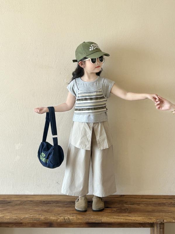 ・カテゴリ: 子供Tシャツ・スタイル: 韓版・主な素材: 綿95%・ネックライン: クルーネック・袖丈: 半袖・柄: 無地・カラー展開: グレー、浅緑・サイズ展開: 90cm、100cm、110cm、120cm、130cm、140cm・機能: 吸湿排汗・性別: ユニセックス・安全基準: B類