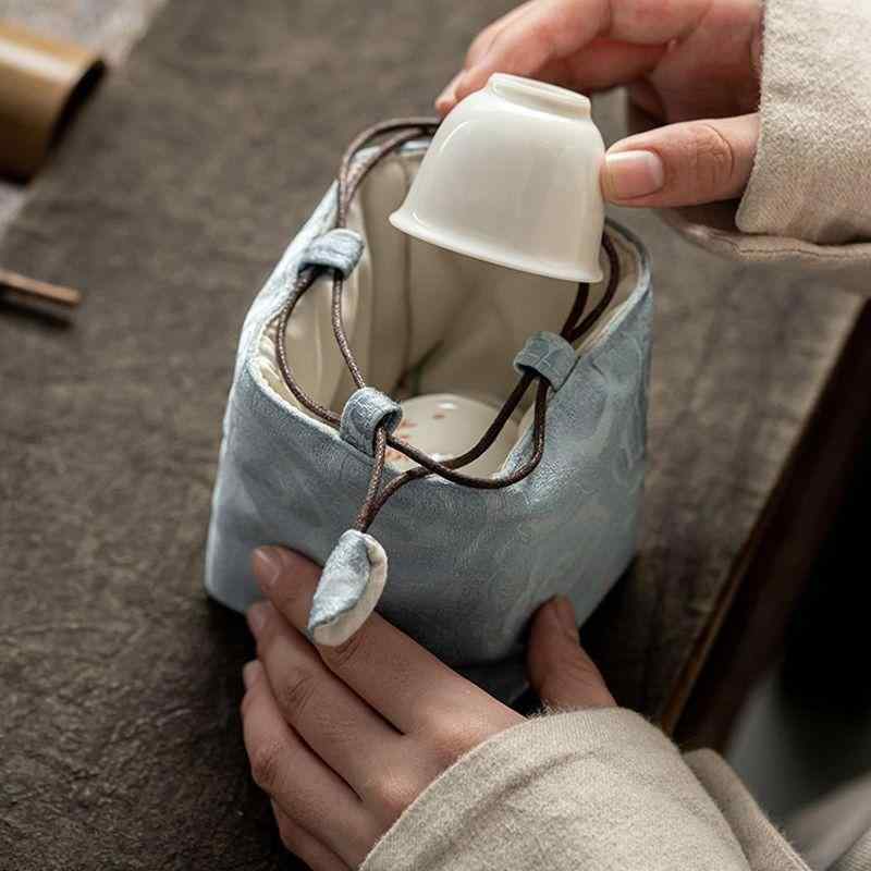 収納バッグ 茶器用 巾着袋 厚手 携帯用 急須 湯呑み 茶缶 収納袋 持ち運び 旅行 アウトドア 防塵 緩衝 保護