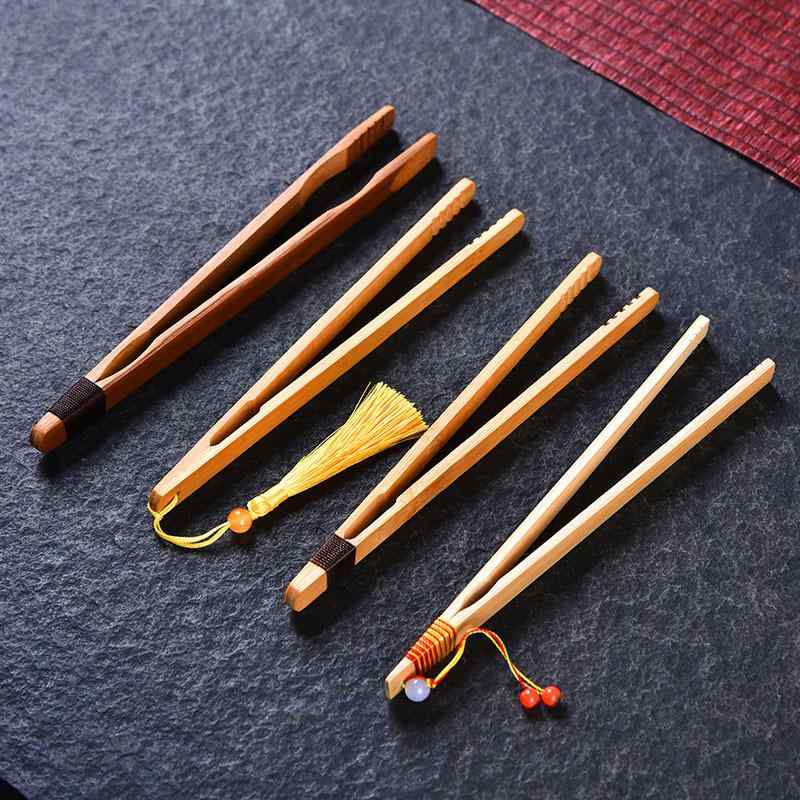 ・カテゴリ: 茶道用小物・主な素材: 炭化竹・重量: 約10g・カラー: イエロー系・仕様: 炭化竹製茶挟み-タイプ1、炭化竹製茶挟み-タイプ2、炭化竹製茶挟み-タイプ3、炭化竹製茶挟み-タイプ4・スタイル: モダンアジアン・加工: 竹加工