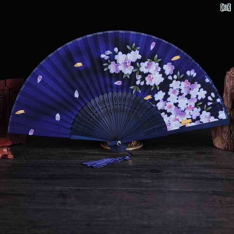 bloomelierの扇子 レディース 折りたたみ 和風 桜柄 竹製 シルク調 軽量 上品 和装小物 ダンス 浴衣 着物 贈り物｜アングル3