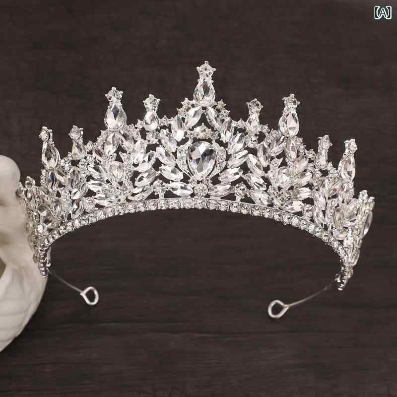bloomelierのティアラ レディース 王冠 クラウン ウェディング ブライダル ヘアアクセサリー クリスタル ビジュー 髪飾り ヘッドドレス ラインストーン キラキラ 電気メッキ加工 結婚式 披露宴 二次会 パーティー 発表会 誕生日｜アングル2