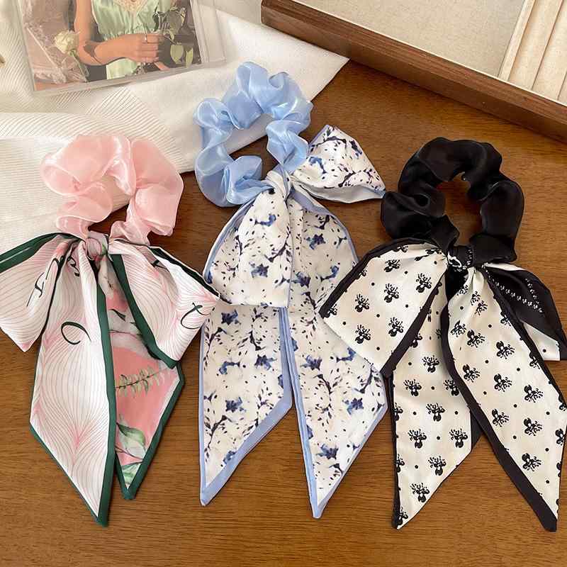 ・カテゴリ: ヘアゴム・素材: 布・加工技術: 手工・カラー展開: ブラック、ブルー、ピンク・デザイン: 花柄・スタイル: ラグジュアリー・仕様: 高弾力・スタイル分類: 通勤ファッション・デザイン分類: 植物・花柄