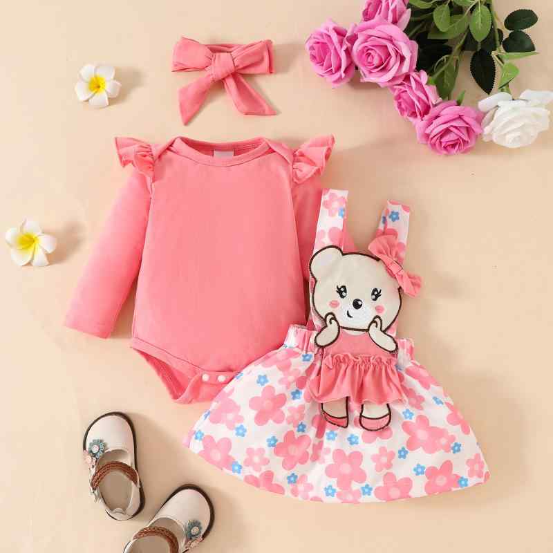 ・カテゴリ: ベビー服セット・性別: 女児・スタイル: 欧米風・セット内容: 3点セット（スカート、トップス、ストラップ等）・対象年齢: 新生児（0〜1歳、80cm以下）・袖丈: 長袖・フード: なし・厚さ: 普通・柄: 動物、無地、花柄・デザイン要素: ストラップ、リボン・生地: ニット・主な素材: トップス（綿 35%、ポリエステル 65%）、スカート（ポリエステル 95%）・安全基準: A類・着用タイプ: プルオーバー・カラー展開: ピンク・サイズ展開: 0-3M、3-6M、6-9M、9-12M、12-18M