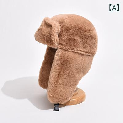・カテゴリ: フライトキャップ・帽子のトップスタイル: 丸頂・つばのスタイル: つばなし・カラー展開: コーヒー色、グレー、オフホワイト、ピンク、ブラック・サイズ展開: 大人用フリーサイズ（56-60cm）・機能: 保温、防風・スタイル: 万能、シンプル、欧米風、高級感・素材: フェイクファー・スタイル分類: ファッション通勤