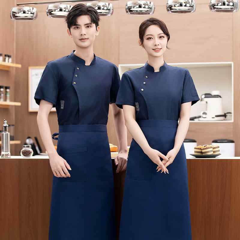 ・カテゴリ: 厨師服・性別: 男女兼用・機能: 防油、防汚・パンツ丈: 長ズボン・素材: ポリエステル・カラー展開: ホワイト、ブラック、ブルー・サイズ展開: M、L、XL、XXL、XXXL、4XL・分類: トップス・袖の種類: レギュラースリーブ・袖丈: 半袖・襟型: スタンドカラー・着丈: 普通丈（50cm超65cm以下）