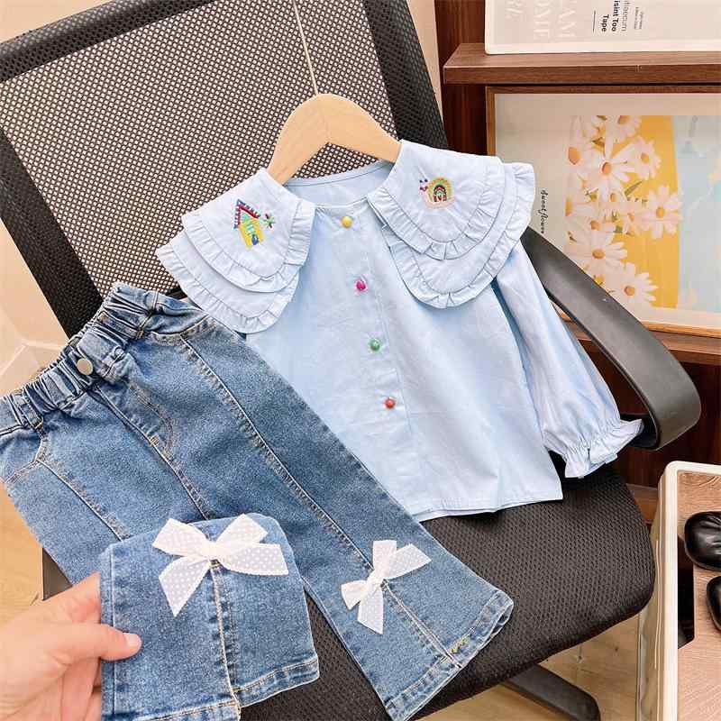 ・カテゴリ: 子供用セットアップ・対象性別: 女性・スタイル: スイート・セット内容: トップス、パンツ・対象年齢: 3～8歳（身長100～140cm）・袖丈: 長袖・パンツ丈: ロングパンツ・生地加工: ソフト加工・厚さ: 普通・柄: 無地・デザイン要素: セットアップ、キュート・主な素材: ポリエステル混紡・主要素材の割合: 50%・安全基準: B類・留め具の種類: プルオーバー・カラー: ライトブルー・対応身長: 100cm、110cm、120cm、130cm、140cm