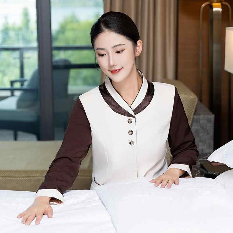 ・カテゴリ: 服装・用途: 保潔服・対象性別: 男女兼用・機能: 防寒・パンツ丈: 長ズボン・主な素材: 綿、ポリエステル・カラー展開: アイボリー・サイズ展開: L、XL、XXL、XXXL、4XL、5XL・上下分類: トップス・袖型: シャツスリーブ・袖丈: 長袖・ネックライン: スタンドカラー・着丈: ミディアム丈(約50cm-65cm)
