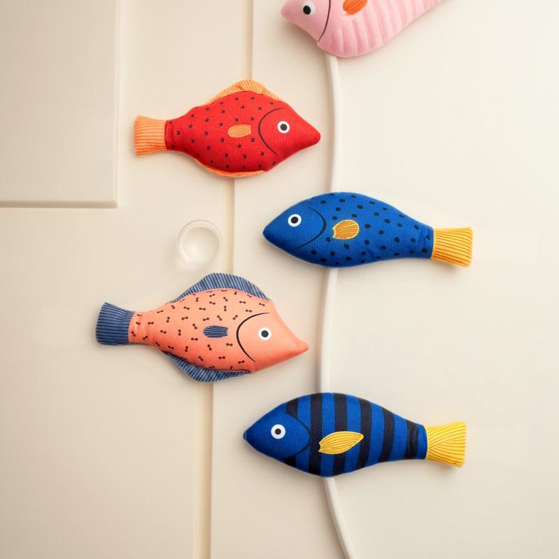 猫用おもちゃ ペット用 リアル 魚 ぬいぐるみ 歯磨き ストレス解消 キャットニップ入り 噛むおもちゃ 運動不足解消 かわいい 丈夫 室内 猫用品