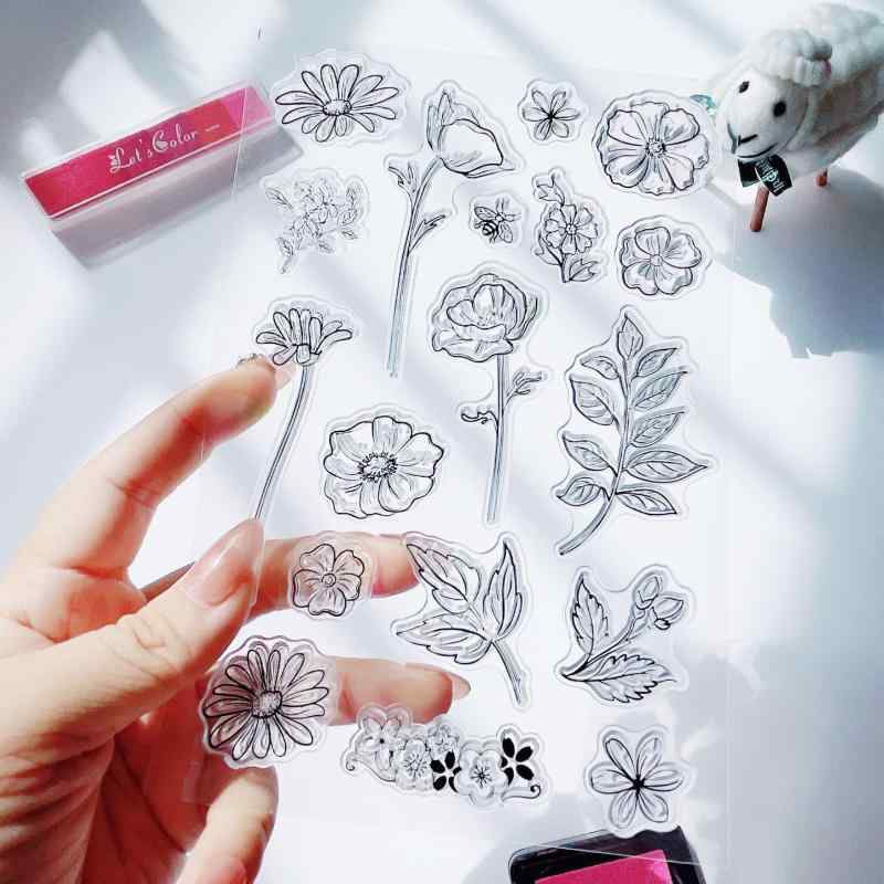 ・カテゴリ: 印章・サイズ: 12×17cm・素材: プラスチック・特長: 透明・形状: 蓮の花・用途: DIY用スタンプ・重量: 約35g・カラー展開: 蓮の花パターン・ギフト向け対象: 家族、友人、同僚、教師、子供・おすすめのギフトイベント: クリスマス、バレンタインデー、母の日、父の日、敬老の日、元旦、ハロウィン、イースター、こどもの日、ホワイトデー