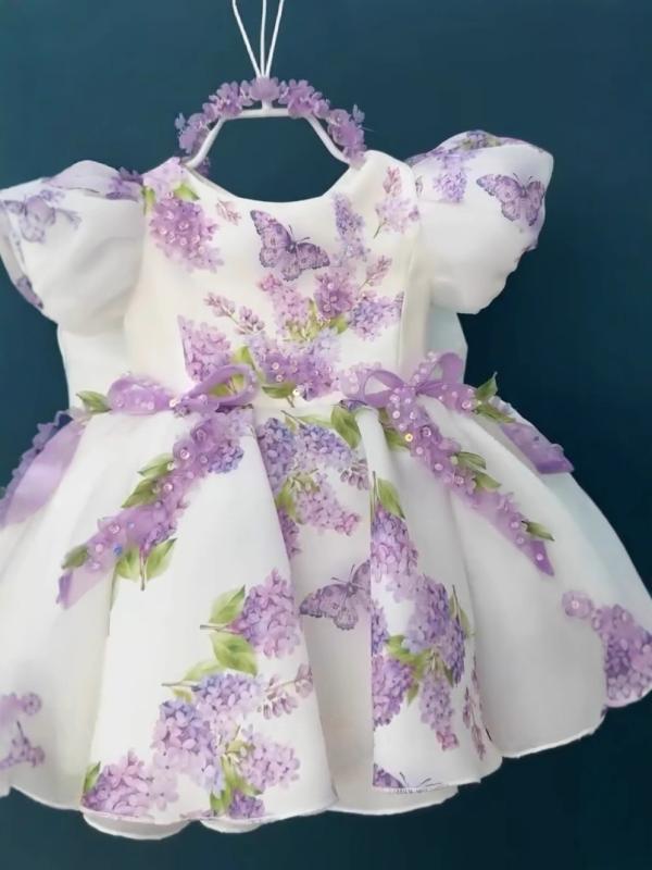 ・カテゴリ: ワンピース、子供用スカート・スタイル: 欧米風・主な素材: ポリエステル（65%）、綿混紡（裏地：ポリエステル 35%）・対象性別: 女の子・対象年齢: 中小の子供（3〜8歳、100〜140cm）・生地加工: 酵素洗い・袖丈: 半袖・デザイン: プリンセスドレス・デザイン要素: 田園風、キャラクター、英字、サスペンダー、キュート・カラー展開: パープルウィステリアバタフライ・サイズ展開: 80cm、90cm、100cm、110cm、120cm、130cm
