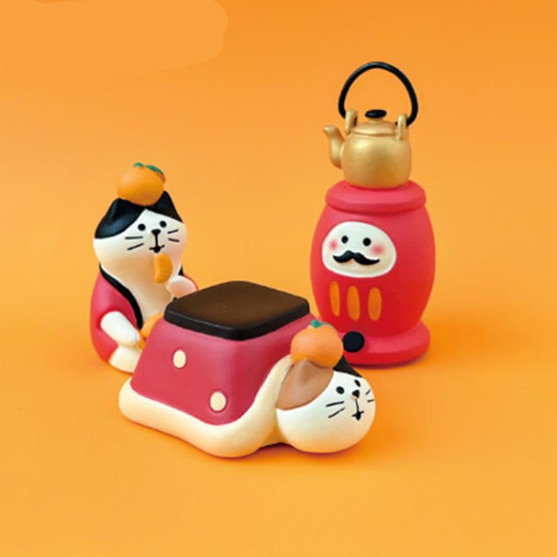 ・カテゴリ: キャラクター・主な素材: 合成樹脂、プラスチック・スタイル: アニメ風・カラー展開: 柑橘猫、吃橘子猫、橘子文鳥、被窩橘子猫、橘子達磨猫、趴橘子猫、福牌女猫、紅魚男猫、平安猫、平安虎猫