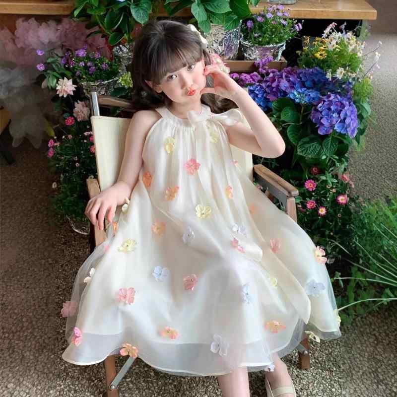 ・スタイル: 韓国風・素材: コーデュロイ、ウサギの毛・カテゴリ: サロペットスカート、ノースリーブスカート、キッズ用ドレス・安全基準: A類・主な素材の含有量: 81%〜90%・対象年齢: 新生児（0〜1歳、80cm以下）・柄: 無地・デザイン: プリンセスドレス、Aラインスカート・ディテール: チュール・カラー展開: ベージュ・対象身長: 110、120、130、140、150、160、170