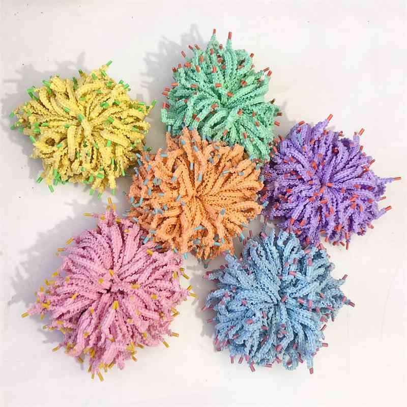 ・カテゴリ: ヘアアクセサリー・スタイル: 韓国風・対象: 子ども・主な素材: プラスチック・カラー展開: パープル、イエロー、グリーン、オレンジ、ブルー、ピンク・タイプ: ヘアゴム・デザイン: キャンディ、編み込みリボン・対象年齢: 3歳以上