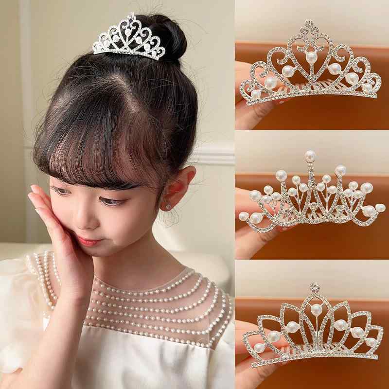 ・カテゴリ: ヘアアクセサリー・種類: ヘアピン・スタイル: 韓国風・対象: 子ども・主な素材: 金属・モチーフ: クラウン、ハート、星、パール・デザイン: 星河宇宙、フランス風スイーツ、天空の心、墜石星河、清冷晶珠、満点ハート、星光点々、深海パール、星落海洋、銀河珠花、星凝成河、銀河妖精、閃耀星光、星空の舟、浪漫星河、星光の舞、璀璨の夜、ハートパールクラウンコーム、タワーパールクラウンコーム、菱形パールクラウンコーム、丸型パールクラウンコーム・デザイン要素: メタル、クラウン、透かし彫り、立体装飾・対象年齢: 3～6歳、6～10歳、10歳以上