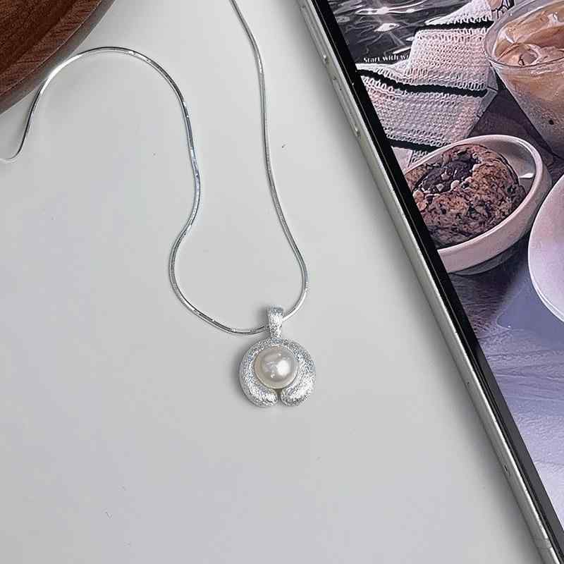 ネックレス レディース 淡水パール シルバー925 磨砂加工 つや消し デコルテチェーン シンプル 上品 通勤 オフィス カジュアル ジュエリー アクセサリー
