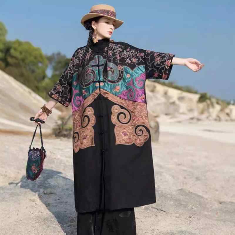 ・カテゴリ: トップス・主な素材: 麻、綿・厚さ: 厚手・シルエット: ルーズフィット・ネックライン: スタンドカラー・袖丈: 七分袖・加工: 刺繍・カラー展開: ブラック・サイズ展開: フリーサイズ・スタイル: レトロ、フェミニン・袖型: レギュラースリーブ・素材比率: 麻 50%以上70%未満・対象: レディース