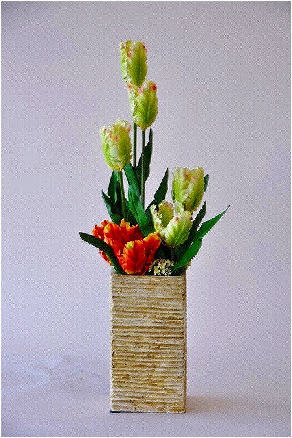 豪華な光触媒アレンジ（造花） 贈り物・ギフト・母の日・新築祝・開店祝・誕生日・記念日・卒業式・入学式に 光触媒造花の国内生産品 24時間効果持続のダブルコーティング【smtb-s】