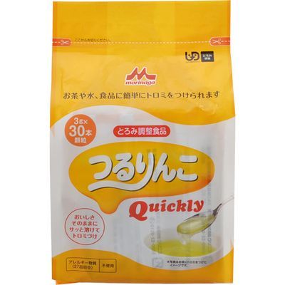 つるりんこ クイックリー 3g×30本 商品説明 『つるりんこ クイックリー 3g×30本 』 お茶や水、食品に簡単にトロミをつけられるとろみ調整スティックです。おいしさそのままにサッと溶けてトロミづけします。3g×30本入。顆粒。 原材料など 商品名 つるりんこ クイックリー 3g×30本 内容量 90g(3g×30本) 保存方法 高温多湿を避けてください。 販売者 クリニコ ご使用方法 【使用方法】(1)お茶などのトロミをつけたい食品に本品を加えます。(2)すぐに15秒程度かき混ぜます。(3)2分程度でトロミがつきます。トロミの状態を確認してから、お召し上がりください。【トロミの目安】水・お茶100ml当たり●フレンチドレッシング状：1g(トロミの強さ+)●とんかつソース状：2g(トロミの強さ++)●ケチャップ状：3g(トロミの強さ+++)【使用上のポイント】●温かいものにも、冷たいものにもトロミをつけることができます。●トロミが強い場合は、同じ食品を加えてトロミを調整してください。●トロミが弱い場合は、強めにトロミをつけた同じ食品を加えてトロミを調整してください。●溶かしにくい場合は、ハンドミキサー等を利用して、泡立てないようにかき混ぜてください。●ミキサー食に使用する場合は、水分が少ないと溶けにくいため、水分を一緒に加えてください。 ご使用上の注意 ●食べる方(の嚥下機能)によって、適切なトロミの強さが異なります。医師・栄養士のご指導に従って使用してください。●包装容器が破損しているものは使用しないでください。●開封時に内容物の色・臭い・味に異常のあるもの及び固まっているものは使用しないでください。●本品を一度に多量に加えたり、一度トロミをつけた食品に再度本品を加えると、ダマが生じることがあります。●ダマになった塊やトロミを強くつけすぎたもの、または粉末をそのまま食べると、喉につまるおそれがありますので、絶対に食べないでください。●使用量が同じでもトロミをつける食品の種類や温度によって、発現するトロミの強さや安定するまでの時間が異なります。食べる前に必ずトロミの状態を確認してください。●本品を採りすぎると、体調や体質によりお腹がはる場合、ゆるくなる場合があります。このような場合は使用量を減らしてください。●食事介助が必要な方は飲み込む力に差がありますので、介助者の方は飲み込むまで様子を見守ってください。 原材料に含まれるアレルギー物質 (27品目中)不使用 保管上の注意 ●開封後は吸湿しやすいので、個包装開封後に全量使用しない場合には、開封部を密封し、できるだけ早く使用してください。●直射日光があたる場所、湿度の高い場所、冷蔵庫での保管は避けてください。●介護や介助の必要な方や、お子様の手の届かないところに保管してください。 原材料名・栄養成分等 ●名称：増粘剤製剤(とろみ調整食品)●原材料名：デキストリン、キサンタンガム、乳酸カルシウム、クエン酸三ナトリウム●成分重量%：キサンタンガム：30.0%、乳酸カルシウム：2.6%、クエン酸三ナトリウム：2.4%、デキストリン：65.0%●栄養成分：(1本3g当たり)/エネルギー：8kcal、たんぱく質：0g、脂質：0g、糖質：2.0g、食物繊維：0.7g、ナトリウム：29mg、灰分：0.1g、水分：0.2g お問い合わせ先 株式会社クリニコフリーコール：0120-52-0050発売元株式会社クリニコ東京都目黒区目黒4-4-22販売者森永乳業株式会社東京都港区芝5-33-1 広告文責 株式会社プログレシブクルー072-265-0007 区分 介護つるりんこ クイックリー 3g×30本 ×5個セット