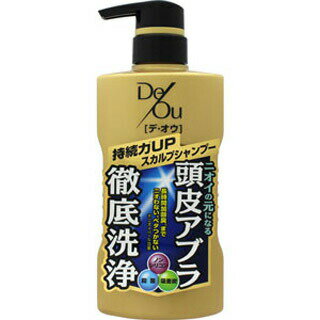 デ・オウ 薬用スカルプケアシャンプー 400ml 商品説明 『デ・オウ 薬用スカルプケアシャンプー 400ml』 毛穴に詰まったベタつく皮脂・汗を根こそぎスッキリさせる男性用薬用スカルプシャンプーです。ニオイの原因菌を殺菌し、毛髪・頭皮の汗のニオイの発生を防ぎます。さらに、ニオイの元となる皮脂や汚れを吸着し、すっきり爽やかな頭皮へ導きます。ニオイベール効果がアップ*(従来比)で爽やかな香りへ。毛穴に詰まった皮脂を徹底洗浄します。ノンシリコン処方。シトラスハーブの香り。医薬部外品。*香料変更による 原材料など 商品名 デ・オウ 薬用スカルプケアシャンプー 400ml 原材料 有効成分：イソプロピルメチルフェノール、グリチルリチン酸ジカリウムその他の成分：薬用炭、POEラウリルエーテル酢酸Na、ヤシ油脂肪酸アミドプロピルベタイン液、濃グリセリン、ヤシ油脂肪酸ジエタノールアミド、PG、シクロヘキサンジカルボン酸ビスエトキシジグリコール、リン酸2Na、メントール、塩化Na、フェノキシエタノール、クエン酸、粘度調整剤、香料 内容量 400ml 原産国 日本 販売者 ロート製薬 ご使用方法 【ポンプの開け方】●キャップを固定し、ノズルを回してください。ノズルが上がらない場合は、キャップを閉めなおして再度回してください。●中身が出るまで数回押してください。●ポンプ頭部とボトル横のきざみがシャンプーのしるしです。【ご使用法】髪を水またはぬるま湯で洗い流した後、適量を手に取り、頭皮をマッサージするように髪全体をよく洗い、その後十分にすすいでください。デ・オウ薬用スカルプケアコンディショナーと合わせてご使用いただくことをお勧めします。 ご使用上の注意 ●湿疹、皮フ炎(かぶれ、ただれ)等の皮フ障害がある時は悪化させる恐れがあるので使用しないこと。●かぶれたり、刺激を感じた時は使用を中止し、皮フ科専門医等に相談すること。●目に入らないように注意し、万一目に入った場合は、こすらずにすぐに洗い流すこと。なお、異物感など異常が残る場合は眼科医に相談すること。●乳幼児の手の届かない所に保管すること。●高温又は低温の場所、直射日光を避け保管すること。 効能・効果 毛髪・頭皮の汗臭を防ぐ、毛髪・頭皮を清浄にする、ふけ・かゆみを防ぐ、毛髪・頭皮を健やかに保つ お問い合わせ先 ロート製薬株式会社 お客さま安心サポートデスク東京：03-5442-6020 大阪：06-6758-1230受付時間 9：00-18：00(土、日、祝日を除く) 広告文責 株式会社プログレシブクルー072-265-0007 区分 日本製 ・医薬部外品デ・オウ 薬用スカルプケアシャンプー 400ml ×5個セット