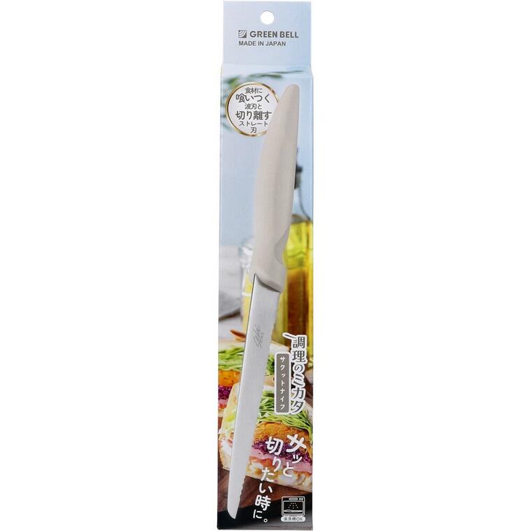 調理のミカタ サクットナイフ SJ-K390 　1個 商品説明 『調理のミカタ サクットナイフ SJ-K390 　1個』 ●サッと取り出して、サクッと切る。 包丁を出す程でもない、ちょっとしたパンや、果物や、お肉を切りたい時にオススメの1本です。 固いバケットやタルトケーキの切り分け、中身が崩れやすいサンドイッチにも波刃が喰いついて崩さず綺麗に切ることができます。 ●最後のひと切れまで逃さない。 先端の直線的な「ストレート刃」で食材を最後までスパっと切り離せます。 ●お手入れ要らずで長く使える。 波刃使用なので研がずに使えます。 メンテナンス不要で、長く切れ味が続きます。 ●置き場に困らない衛生設計。 テーブルに刃がつかないのでとっさの時に置き場に困らず、テーブルが汚れる心配がありません。 ●食洗機OK。 【調理のミカタ サクットナイフ SJ-K390 　1個　詳細】 原材料など 商品名 調理のミカタ サクットナイフ SJ-K390 　1個 内容量 1個 製造国 日本 販売者 グリーンベル 広告文責 株式会社プログレシブクルー072-265-0007 区分 日用品グリーンベル 調理のミカタ サクットナイフ SJ-K390 　1個
