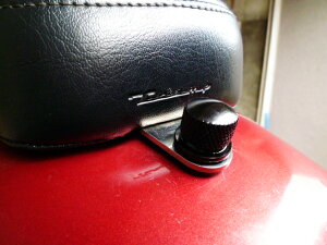 ハーレー シートボルト 黒 イージーリリース スポーツスター ダイナ ソフテイル ツーリング