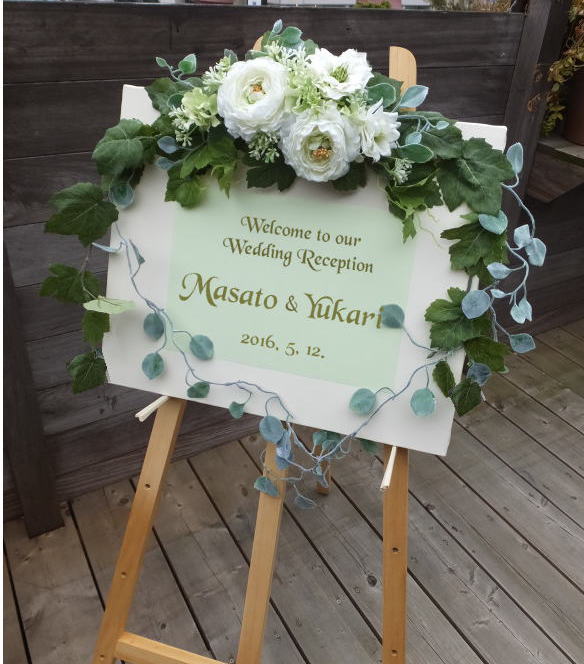 一番安い ホワイト グリーンのウエルカムボードウエルカムボード ウェルカムボード ブライダル 結婚式 造花 枯れないお花 壁掛け 誕生日 記念日フレームアレンジ ホワイト系のウエルカムボード 格安販売 オンライン Krazygrease Com