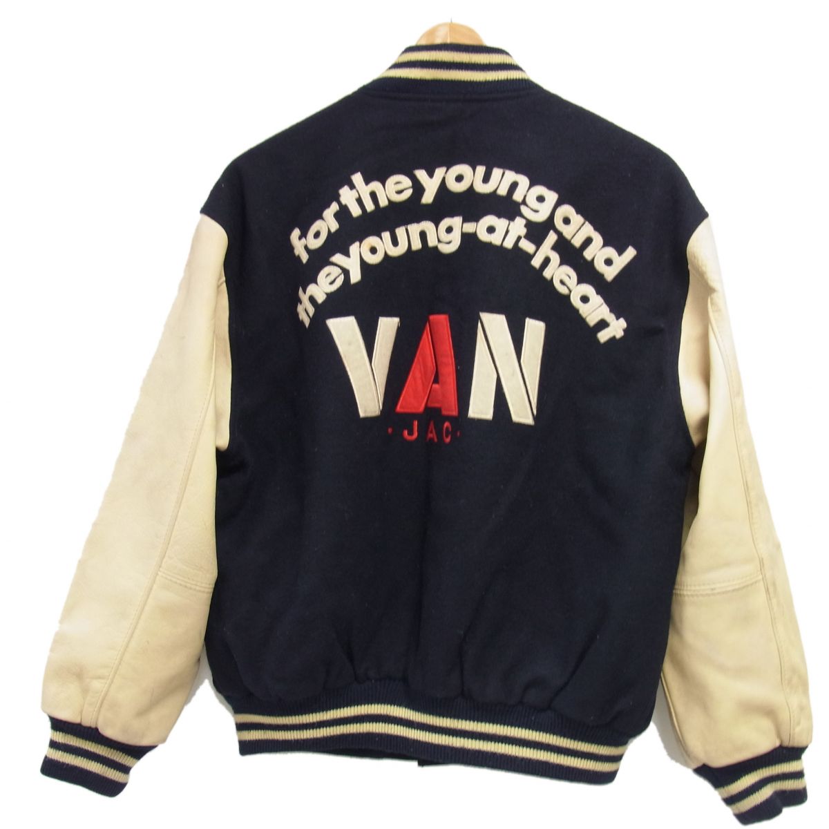 Rakuten - 【中古】希少 80s☆VAN JAC 袖革スタジャン 牛革 メンズ アワードジャケット ワッペン付 JW-10502 ヴィンテージ アーチロゴ ウールメルトン 中綿入