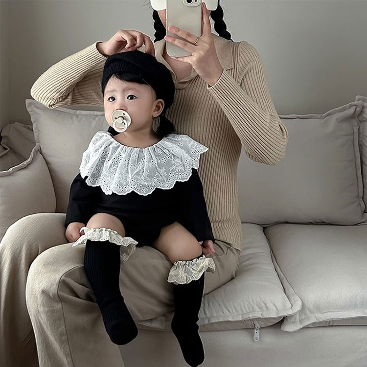 【Fashionsale半額OFF！】ベビー ロンパース レース襟付き 靴下付き ベビー ワンピース 女の子 カバーオール 赤ちゃん おしゃれ 可愛い ベビー服 プレゼント