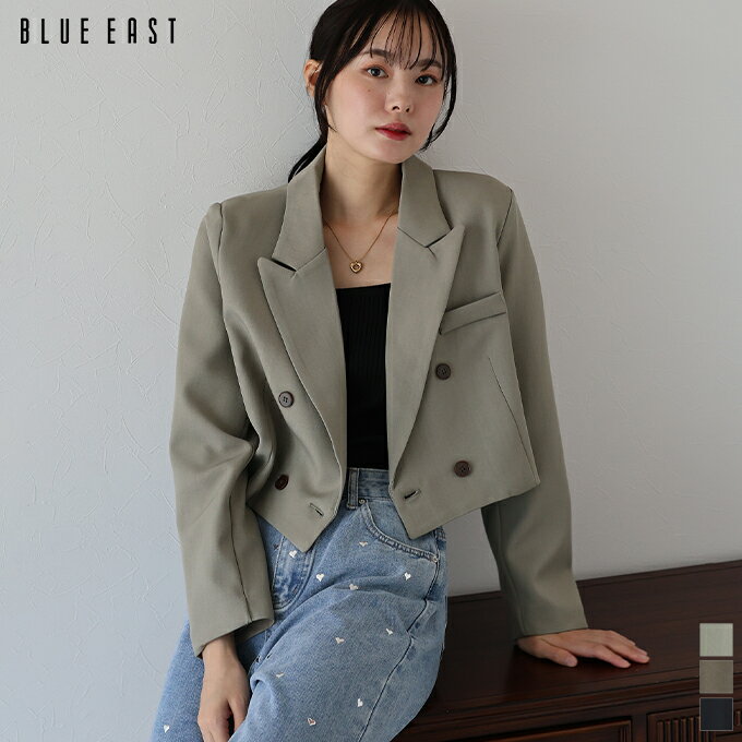 【3/3 12:59まで！1848円OFF中】【送料無料】ショート丈ダブルボタンジャケット ショートジャケット テーラードジャケット レディース ライトアウター 羽織り 春 秋 定番 ベーシック トレンド 長袖 ショート丈 無地 おしゃれ かわいい 通勤 オフィス BLUEEASTのサムネイル