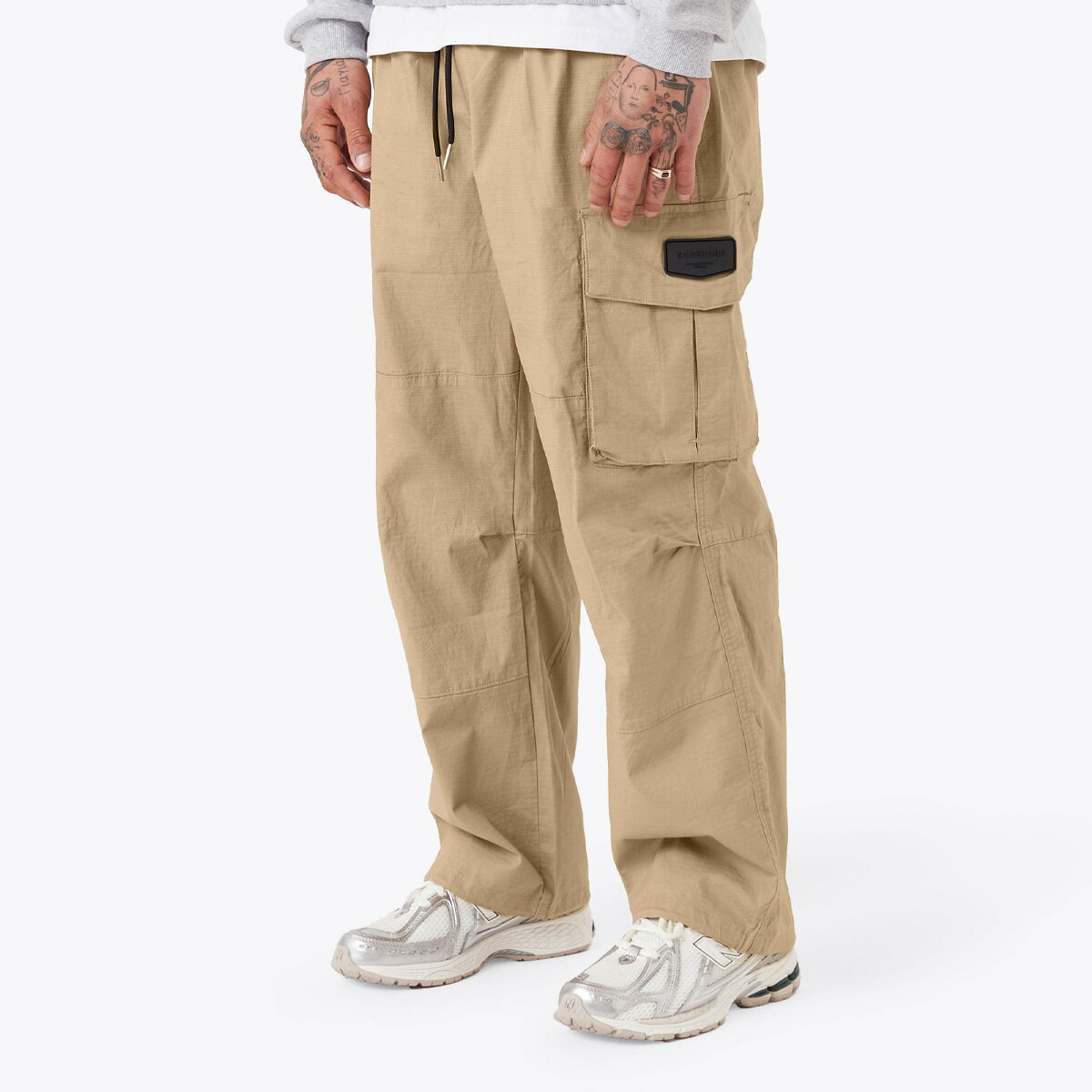ZANEROBE ゼインローブ Parachute Pant メンズ タン 30-34【パラシュートパンツ ワイドパンツ カーゴパンツ ミリタリーパンツ イージーパンツ パンツ ワイド 太め 無地 シンプル おしゃれ ブランド ベージュ】