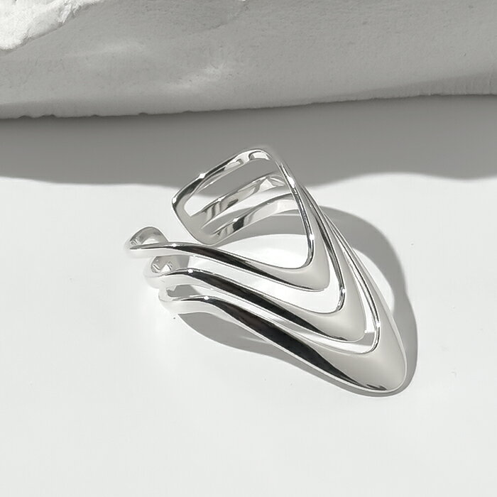 クーポン配布(7月11日1:59まで) シルバー925リング シルバーリング シルバー リング 指輪 レディース アクセサリー フリーサイズ スリー ナイト リング V字 ブイ
