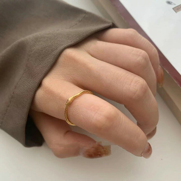 ＼最大20％OFF配布中／リング 指輪 1.5mm スネーク へび ヘビ 子蛇 ゴールドステンレスリング ステンレス指輪 低アレルギー snack オシャレな おしゃれ 個性的 ジュエリー 男女兼用 アクセサリー レディース メンズ k18コーティング 11号 13号 16号 19号の商品画像 2