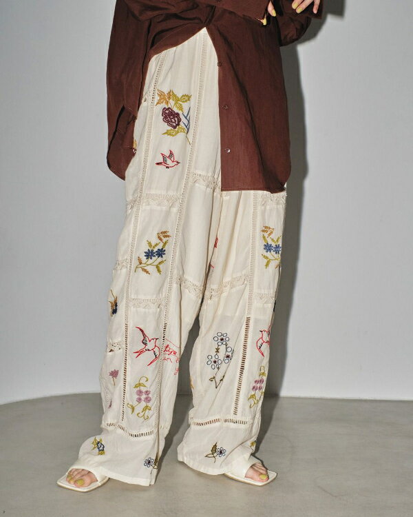 TODAYFUL トゥデイフル 2024 Spring/SummerEmbroidery Patchwork Trousers エンブロイダリーパッチワークトラウザーズ パンツ 12410703≪3月28日予約開始≫