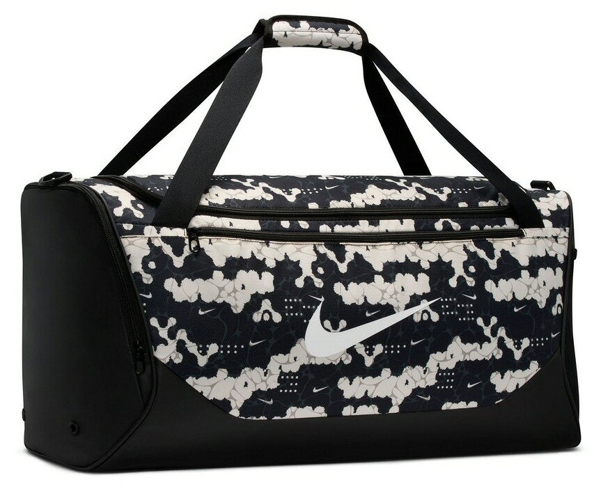 NIKE BRASILIA MEDIUM DUFFLE 9.5 60L商品説明さっと収納して出発。収納力と耐久性に 優れたナイキ ブラジリア ダッフルバッグ なら、あらゆるトレーニングギアをまとめて 収納できます。 サイドコンパートメントにはシューズを 分けて収納可能。内側と外側のポケット は、荷物の整理に便利です。 トレーニングの必需品を安全に収納 できるジッパー付きメインコンパートメント。 内側のジッパー付きコンパートメントには、 汚れたシューズや汗で濡れた衣類を、 きれいなギアと分けて収納可能。 底部のコーティングで、衝撃やこすれ、 水濡れからしっかり保護。 必需品をすばやく取り出せる ポケットを外側に配置。 取り外し可能なショルダーストラップ 素材:ポリエステル100% サイズ:L64cm×W31cm×H31cm 容量:60L インドネシア製 ※掲載商品の仕様、デザイン、生産国、発売時期は 　予告なく 変更する場合がありますので、 　あらかじめご了承ください。 ※掲載画像の色彩は実際の商品及び印刷物と 　多少異なる場合があります。 ※メーカー希望小売価格はメーカーカタログに 　基づいて掲載しています。 発送詳細複数ご注文、またはメール便対応商品をご注文の場合は、ショッピングモールからの自動メールでは送料は確 定しておりません。店舗よりメールにて確定送料をお知らせ致します。こちらの商品（1点） の送料は下記のとおりです。 ご 注文確定前に必ずコチラをご確認の上ご購入をお願い致します・ご確認ください・配送について・返品、交換について {カテゴリ} ■ ご不明な場合はお問合せ下さい。