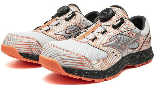 MIZUNO ALMIGHTY LS3 53L BOA 安全靴・作業靴 商品説明 リフレクトをテーマにした ALMIGHTY LSIII 53L BOA限定カラー 甲材/人工皮革・合成繊維・合成皮革 底材/ゴム底 質量 約400g(26.0cm 片方) 製法/セメント式 原産国 カンボジア製 ※掲載商品の仕様、デザイン、生産国、発売時期は 　 予告なく 変更する場合がありますので、 　 あらかじめご了承ください。 ※掲載画像の色彩は実際の商品及び印刷物と 　 多少異なる場合があります。 ※メーカー希望小売価格はメーカーカタログに 　 基づいて掲載しています。 発送詳細 複数ご注文、またはメール便対応商品をご注文の場合は、ショッピングモールからの自動メールでは送料は確定しておりません。店舗よりメールにて確定送料をお知らせ致します。こちらの商品の送料は下記のとおりです。 ご注文確定前に必ずコチラをご確認の上ご購入をお願い致します・ご確認ください・配送について・返品、交換について {カテゴリ} 男性　 メンズ　 ワーク ワーキング シューズ くつ 安全靴 作業靴 長靴 短靴 ブーツ ハイカット ローカット ミドルカット ボアレーシングシステム 大人　 一般 ユニセックス スニーカー セーフティー ラバー　 ワーク 先芯入り　 ベルクロ　 マジック 職人 工具　 電動工具 道具 仕事 建築 建設 製造 大工 工事　 現場 工業 作業 高所 業務用 WORKING DIY PIN TOOL SAFETY SHOES SPORTS ADULT MENS UNISEX SNEKAER BOOTS LOWCUT HIGHCUT MIDDLECUT BOA LACE LACING SYSTEM