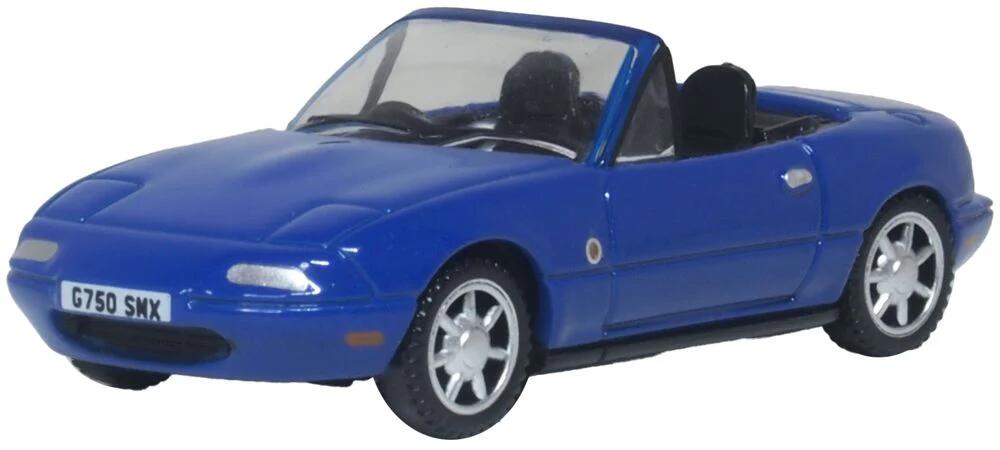 【国内在庫品】OXFORD 1/76 マツダ MX-5 ロードスター NA マリナーブルー Mazda MX5 オクスフォード ミニカー OXFORD イギリス 【仕様】・スケール：1/76・ダイキャスト製・クリアケース付き・品番：76maz003【注意】・製造時の塗装ムラ・ブツ・傷・はみ出し・デカールのズレ・浮き・欠け・ボンドのはみ出し・部品のズレ・タイヤの浮きなど、 メーカーによって差はありますが量産モデルはある程度許容されています。個体差による返品・交換はお受けできませんのでご了承ください。・ブリスター、台紙、外箱には輸送に伴うスレやヨレ、汚れ、変形などがある場合があります。パッケージの細かなダメージを気にされる方はご注文をお控え下さい。・パッケージの仕様/デザインは異なる場合があります。・商品は撮影や検品のため一度開封している場合があります。・お使いのパソコンのモニターの発色具合により実際のものと色が異なる場合がございます。 2