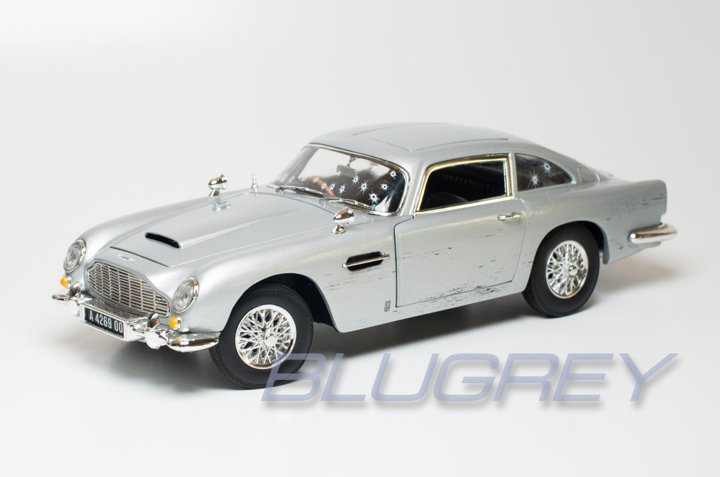 Auto World 1/18 アストンマーチン DB5 ダメージ バージョン 007 ノータイム トゥ ダイ Aston Martin DB5 Damaged 007 No Time to Die