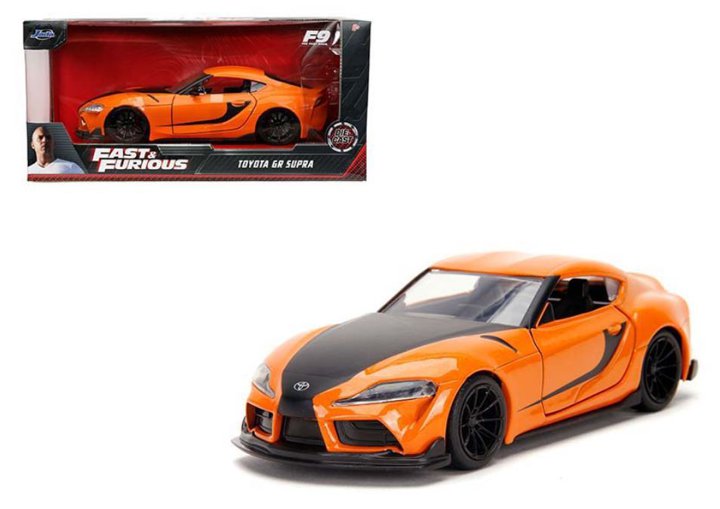 JADA TOYS 1/32 トヨタ GR スープラ ワイルドスピード9 ハン オレンジ Fast & Furious 9 - Han's 2020 Toyota Supra 32016JADA TOYS 1/32 トヨタ GR スープラ ワイルドスピード9 ハン オレンジThe Fast & Furious 9 Han's 2020 Toyota Supra国内在庫商品です。ご注文の当日から3日営業日以内に発送可能です。【仕様】・1/32 スケール・ダイキャスト・ドア開閉・品番：32016【注意】・製造時の塗装ムラ・ブツ・傷・はみ出し・デカールのズレ・浮き・欠け・ボンドのはみ出し・部品のズレ・タイヤの浮きなど、メーカーによって差はありますが量産モデルはある程度許容されています。・ブリスター、台紙、外箱には輸送に伴うスレやヨレ、汚れ、変形などがある場合がありますのでご了承ください。・パッケージは撮影、検品のため開封している場合がありますのでご了承ください。・パッケージのデザインは画像と異なる場合があります。