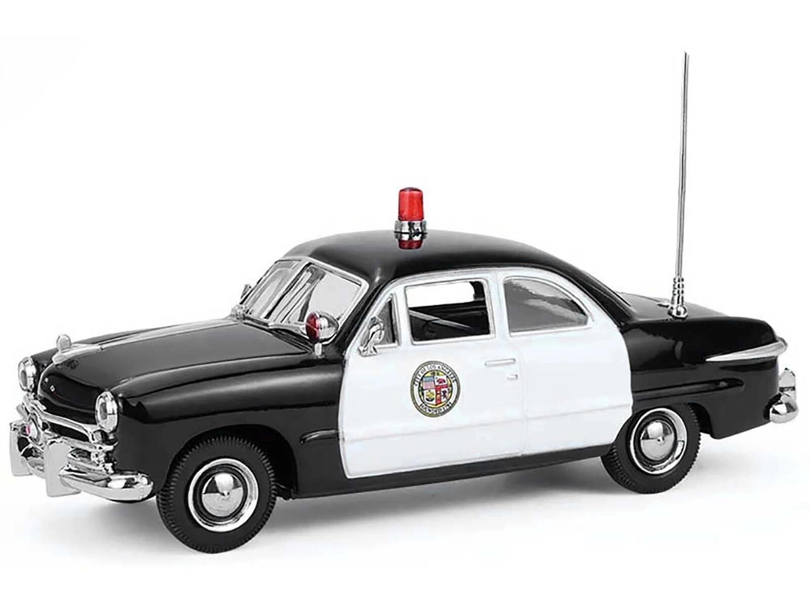 LEDカスタムパトカー 1/18 LAPD/ ロサンゼルス市警 Amazon.co.jp: Motormax 2011 ダッジチャージャー ロサンゼルス警察署