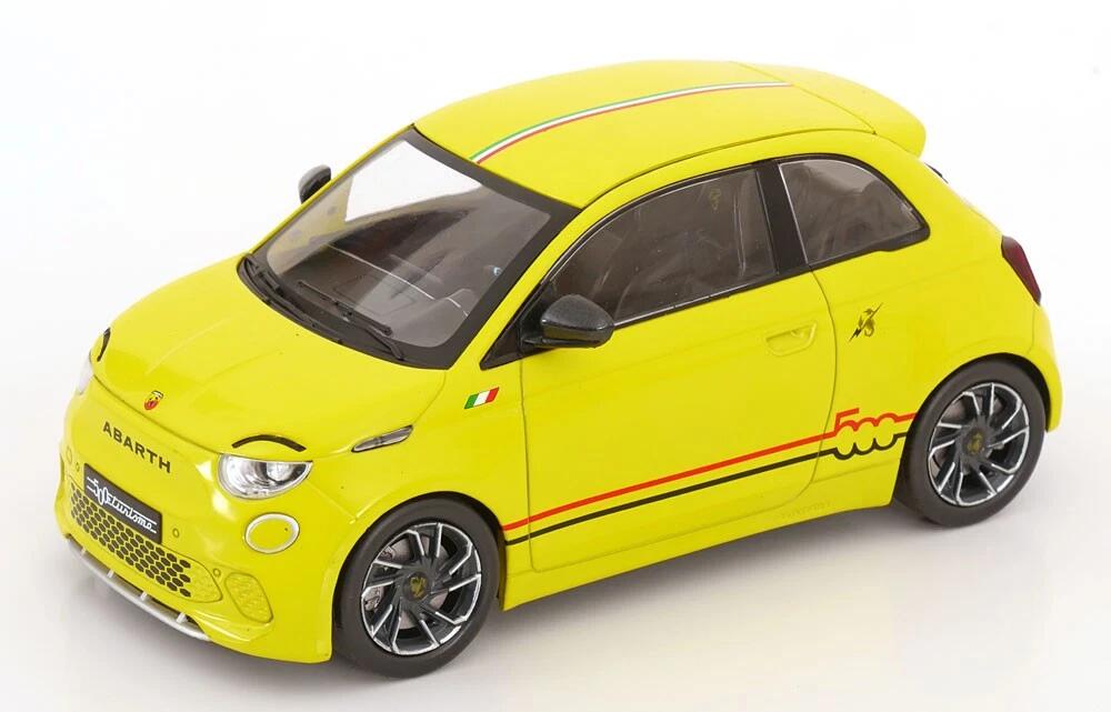 Rakuten - IXO 1/18 フィアット アバルト 500e 2024 イエロー イクソ Fiat Abarth 500e MCG ダイキャスト 【国内在庫品】