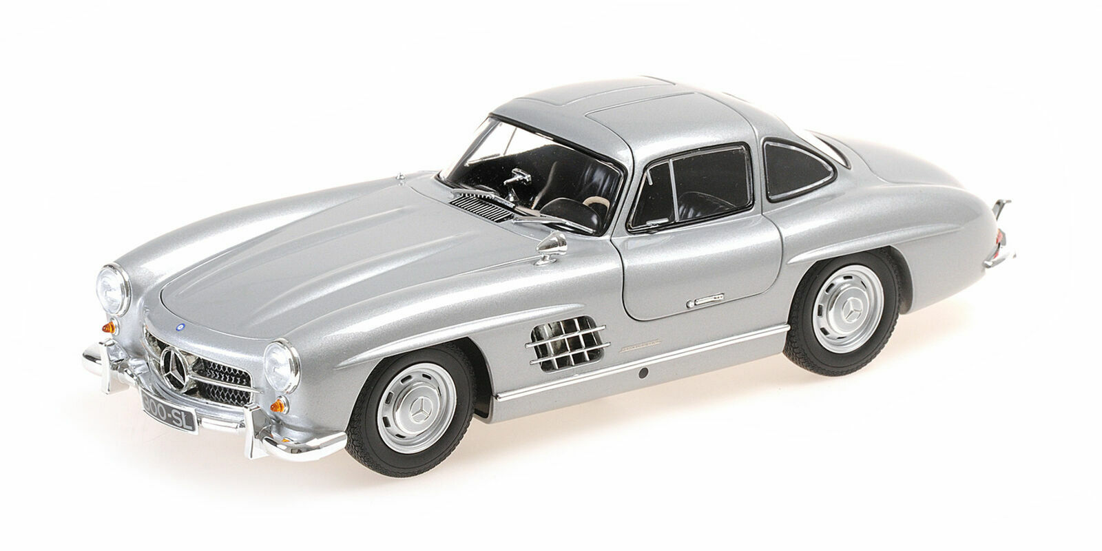 【国内在庫品】ミニチャンプス 1/18 メルセデス ベンツ 300SL (W198) ガルウィング 1954 シルバー フル開閉機構 MINICHAMPS