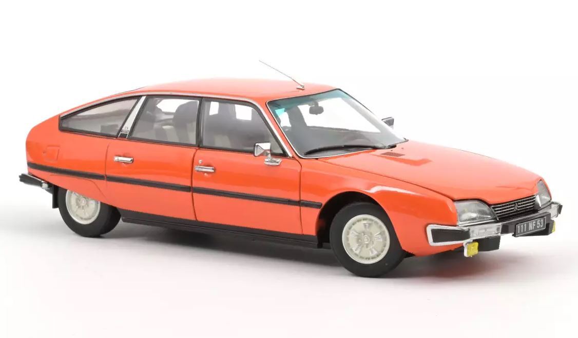 ノレブ 1/18 シトロエン CX 2400 GTI 1977 オレンジ NOREV CITROEN CX 2400 GTI ミニカー フランス NOREV ミニカー ダイキャスト モデルカー 【仕様】・スケール：1/18・ダイキャスト・フロントドア/ボンネット/リアハッチ開閉・品番：181524【注意】・製造時の塗装ムラ・ブツ・傷・はみ出し・デカールのズレ・浮き・欠け・ボンドのはみ出し・部品のズレ・タイヤの浮きなど、　メーカーによって差はありますが量産モデルはある程度許容されています。　個体差による返品・交換はお受けできませんのでご了承ください。・ブリスター、台紙、外箱には輸送に伴うスレやヨレ、汚れ、変形などがある場合があります。　パッケージの細かなダメージを気にされる方はご注文をお控え下さい。・パッケージの仕様/デザインは異なる場合があります。・商品は撮影や検品のため一度開封している場合があります。・お使いのパソコンのモニターの発色具合により実際のものと色が異なる場合がございます。 2