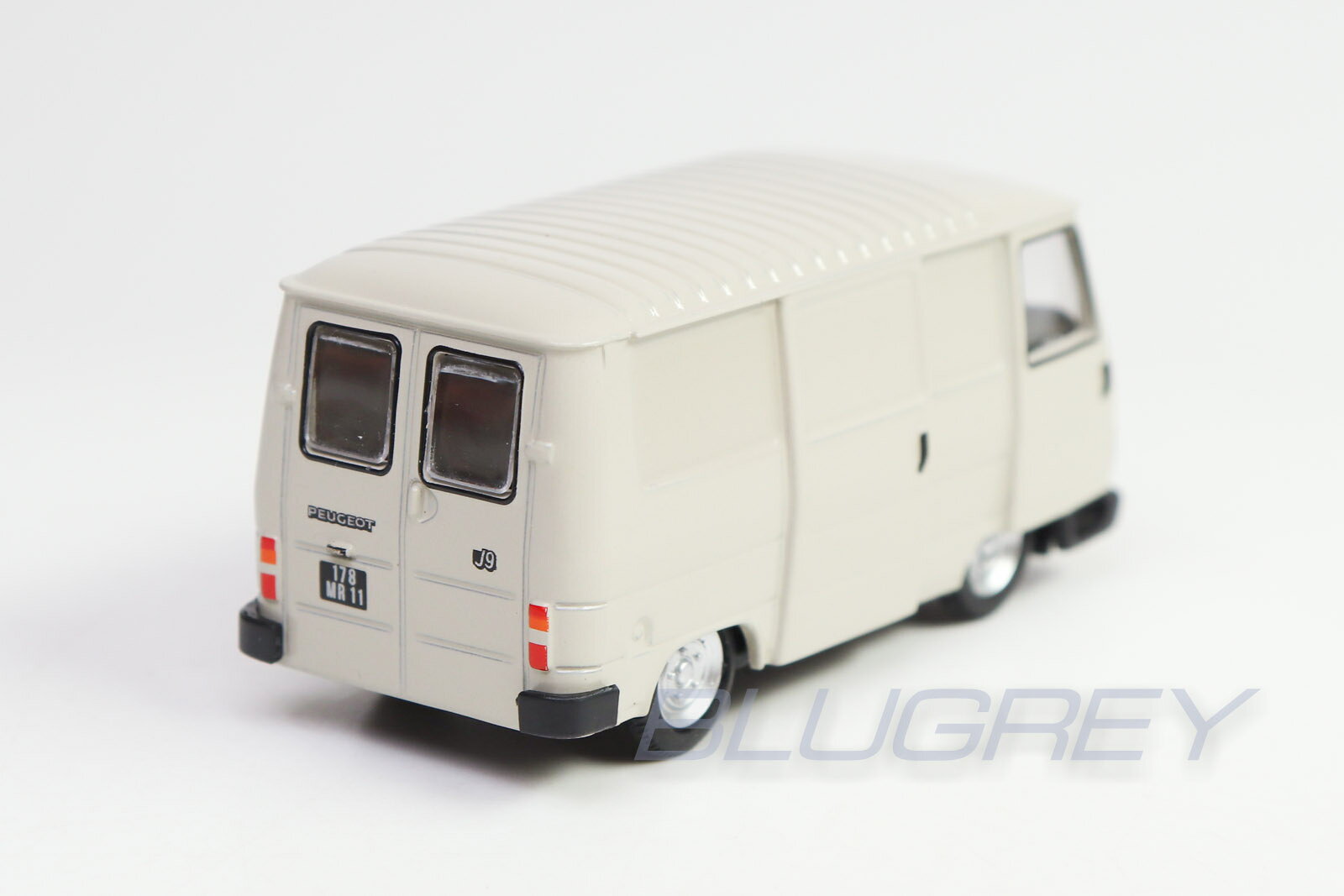 �ڹ���߸��ʡۥΥ�� 1/87 �ץ��硼 J9 �Х� 1981 �١����� NOREV PEUGEOT J9 VAN HO�������� �ߥ˥���